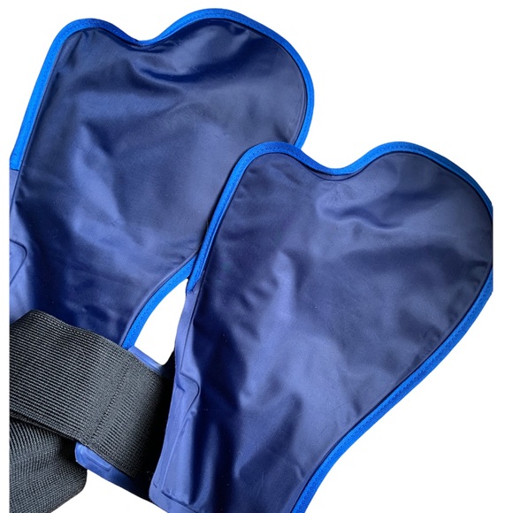 Cold Therapy Reusable Ice Pack Glove for Sore Hands by ChillPain 1 Pair 2 Gloves - Picture 2 of 6